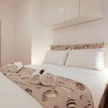 Hacca Collection - Charming Gem In Corso Magenta & Sant'ambrogio Milaan